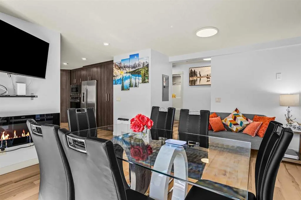 1406 2nd Avenue #1