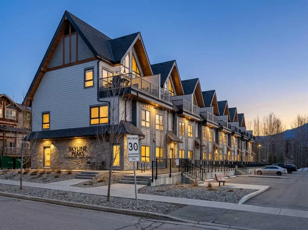 105 Kananaskis Way #207