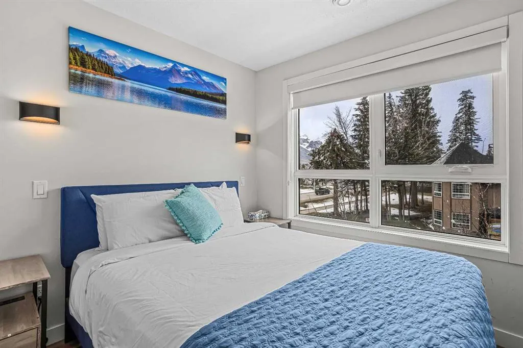 105 Kananaskis Way #207