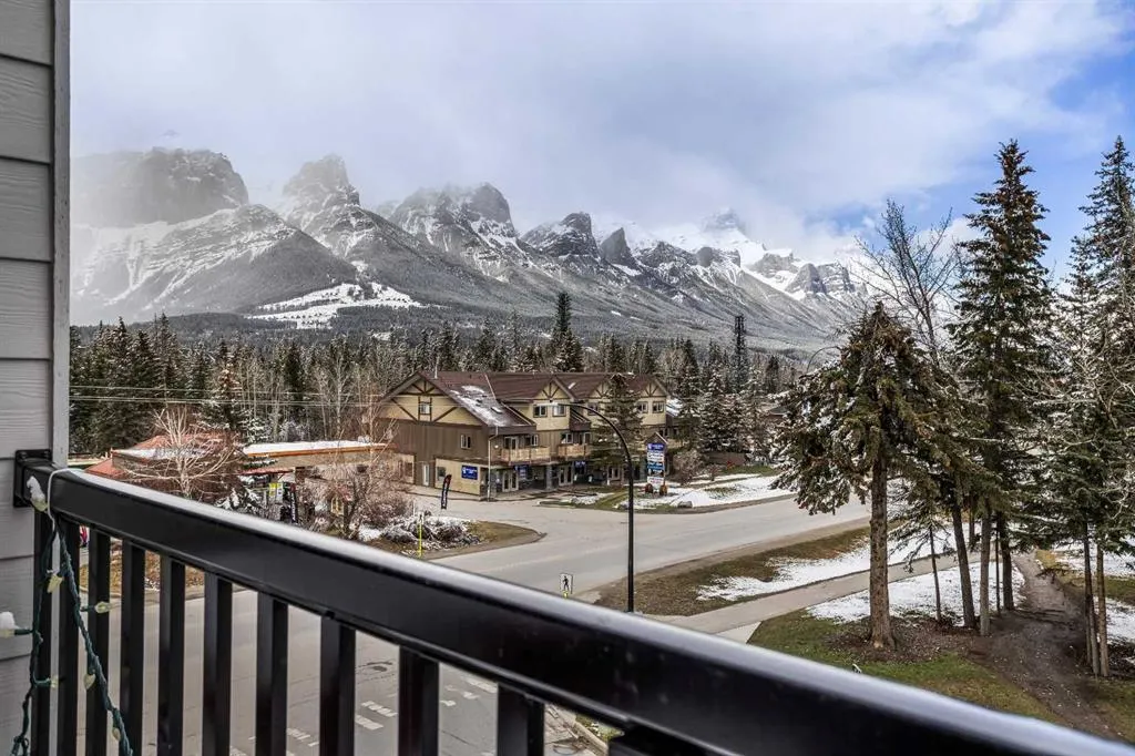 105 Kananaskis Way #207