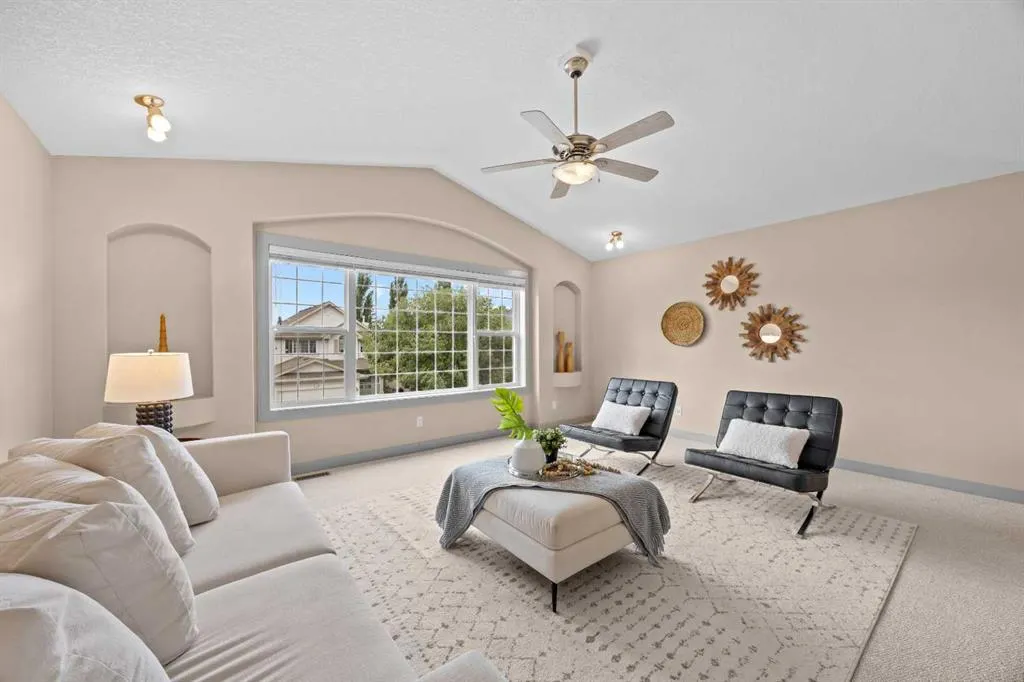 139 Tuscany Ridge Close NW