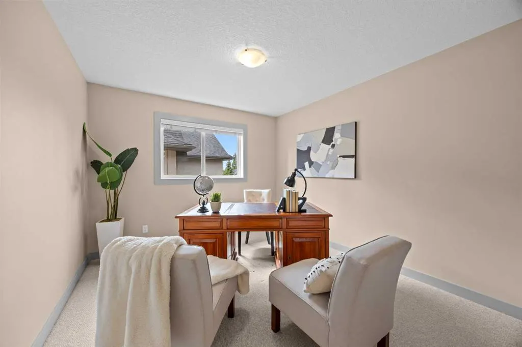 139 Tuscany Ridge Close NW