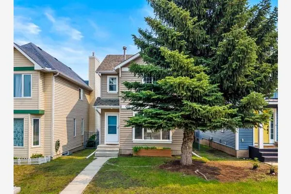 91 Hidden Crescent NW