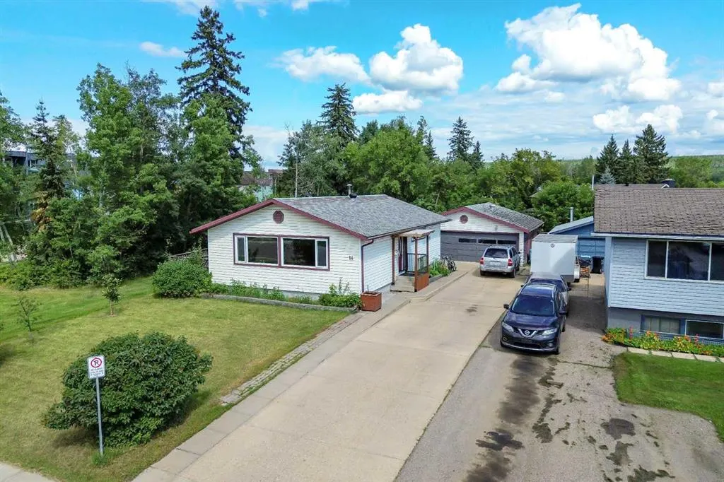 14 Saunderson Avenue