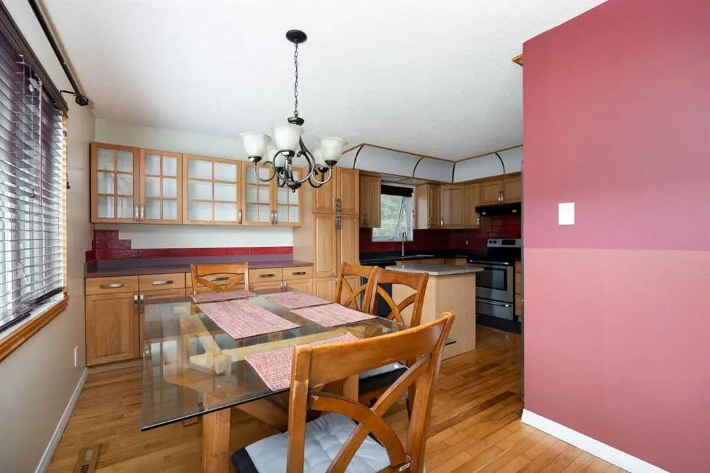 14 Saunderson Avenue