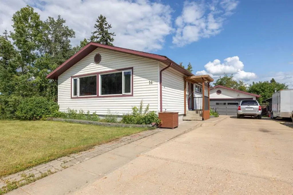 14 Saunderson Avenue