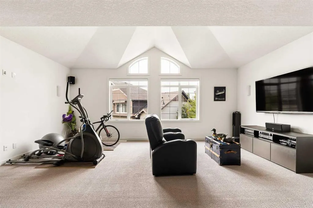 25 Quarry Common SE