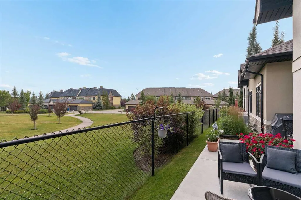 25 Quarry Common SE