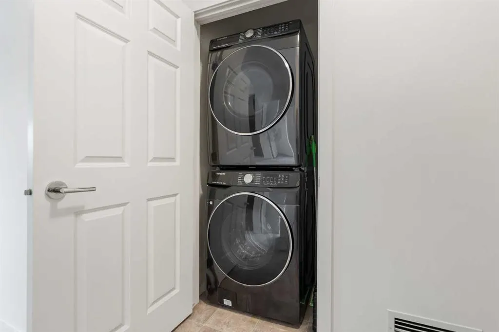 99 Copperstone Park SE #4418