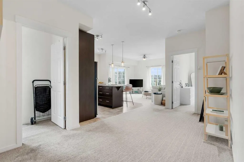 99 Copperstone Park SE #4418
