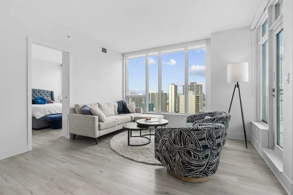 901 10 Avenue SW #2206