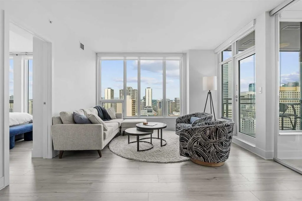 901 10 Avenue SW #2206