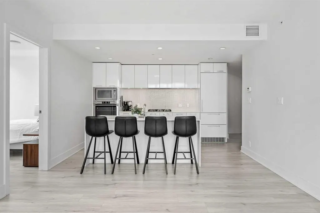 901 10 Avenue SW #2206