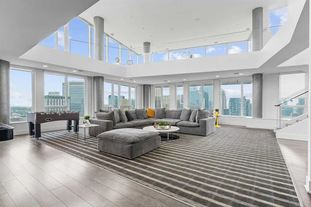 901 10 Avenue SW #2206