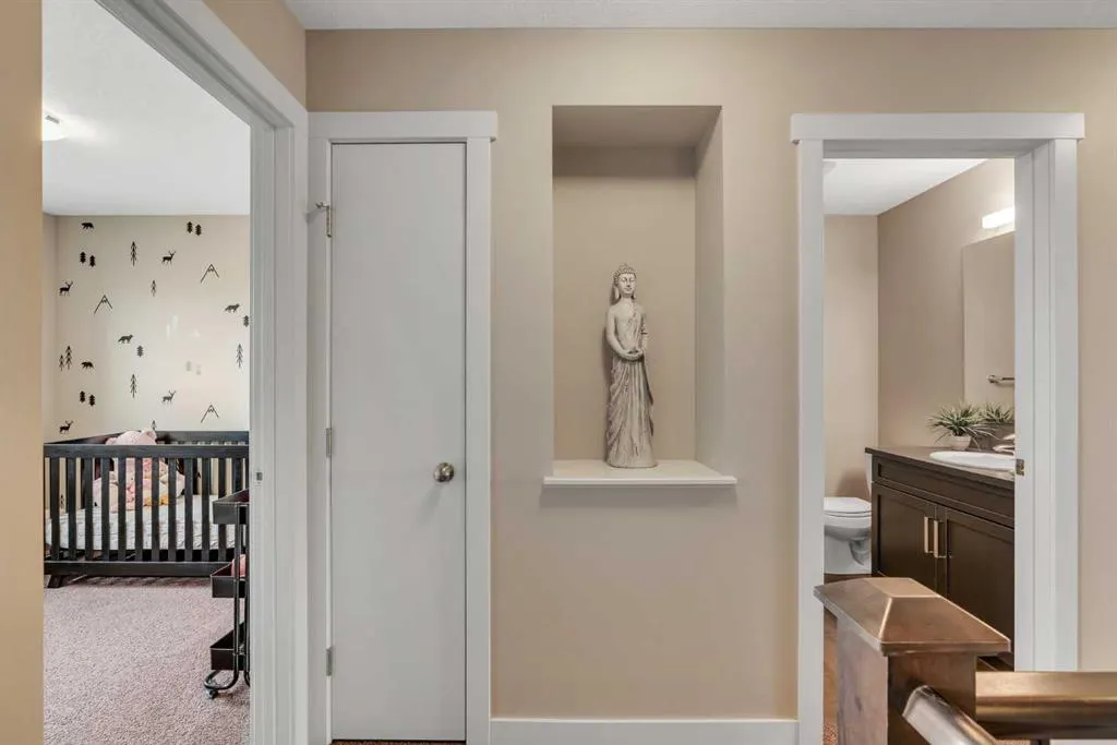 360 Marquis Heights SE