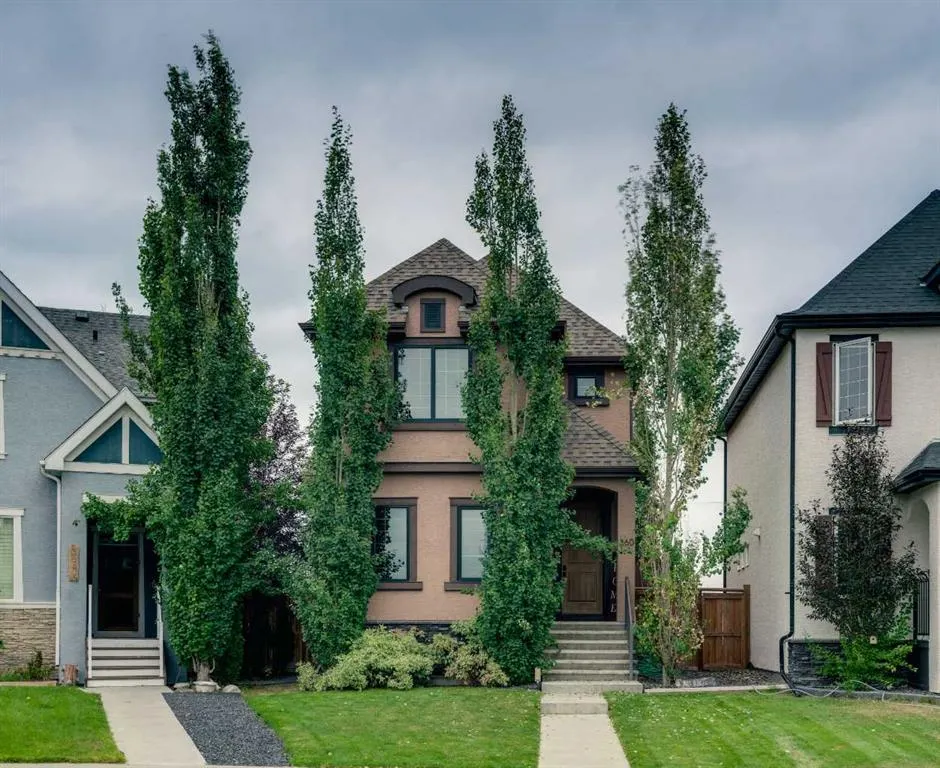 360 Marquis Heights SE