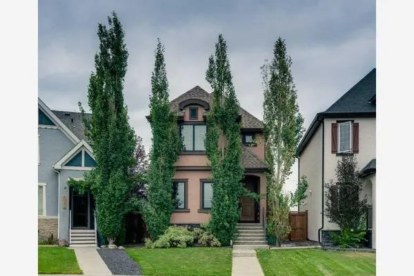 360 Marquis Heights SE