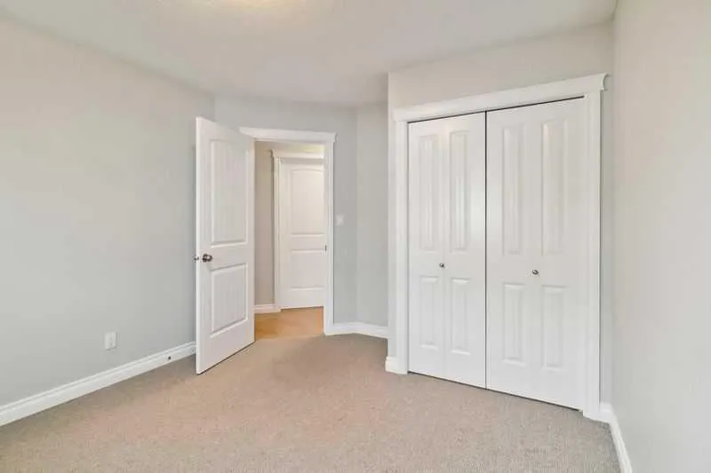 221 Ash Way