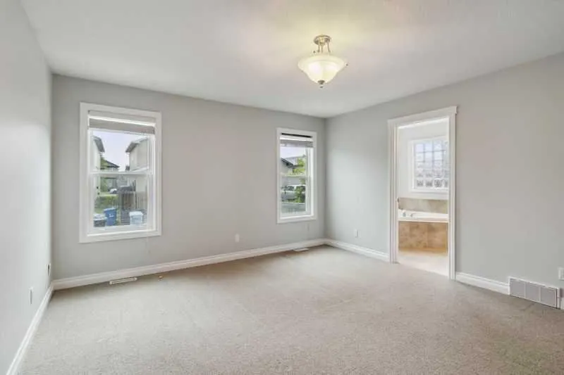 221 Ash Way