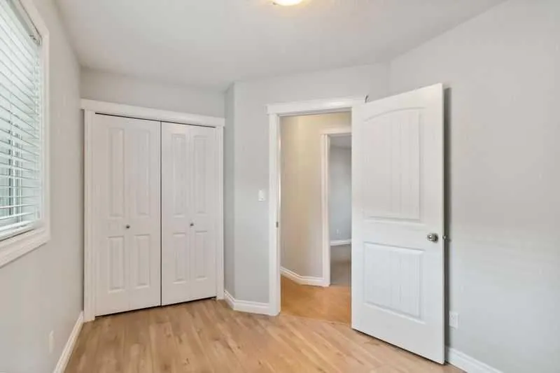 221 Ash Way