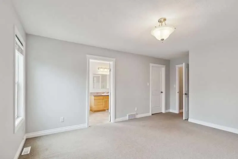221 Ash Way