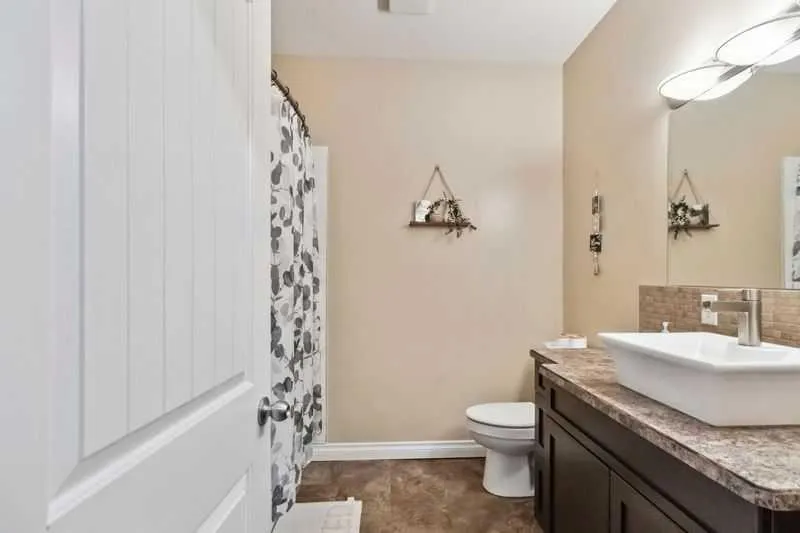 221 Ash Way