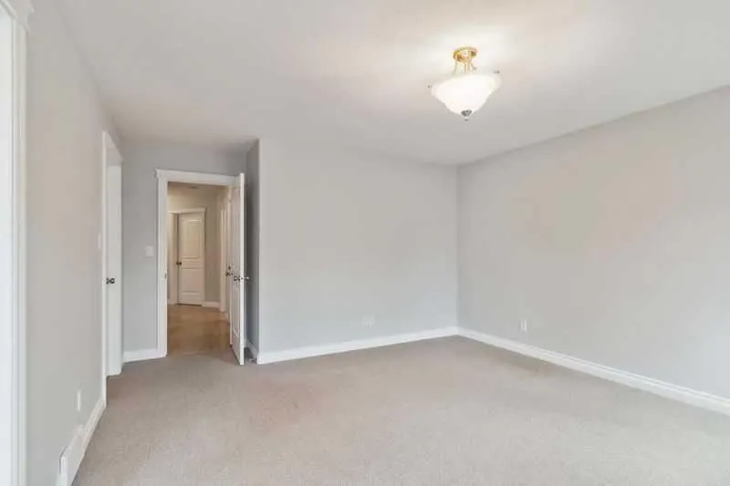 221 Ash Way