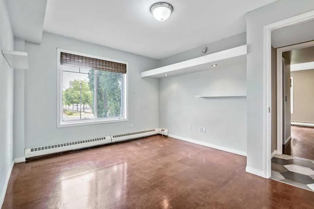 21 Mckenzie Towne Gate SE #2