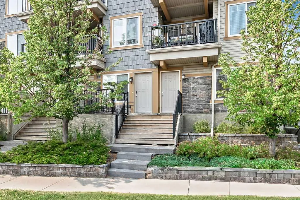 21 Mckenzie Towne Gate SE #2
