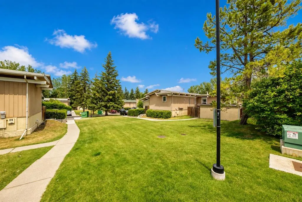 11010 Bonaventure Drive SE #403