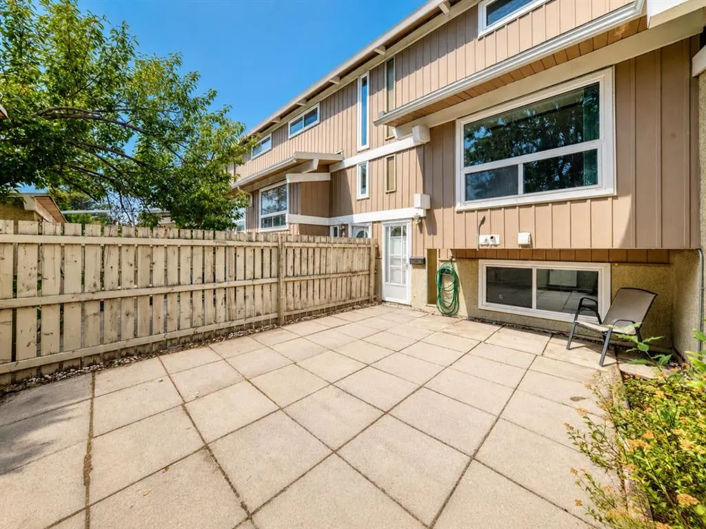 11010 Bonaventure Drive SE #403