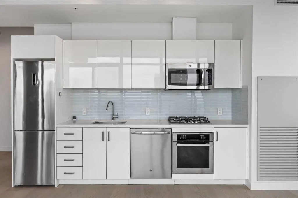 1010 6 Street SW #1608