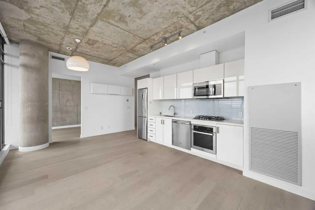 1010 6 Street SW #1608