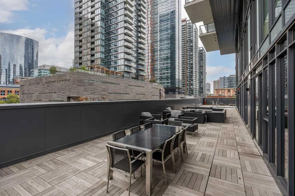 1010 6 Street SW #1608