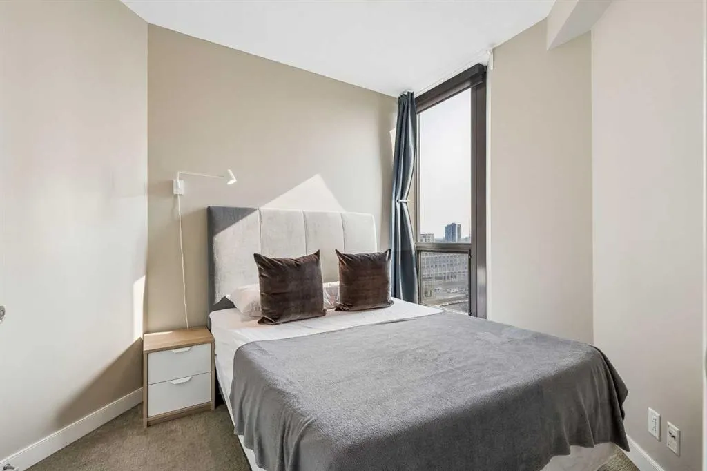 225 11 Avenue SE #1404
