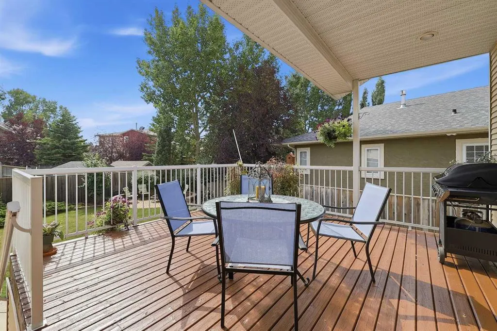 4203 41 Street Close