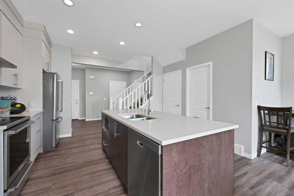 256 Auburn Glen Close SE