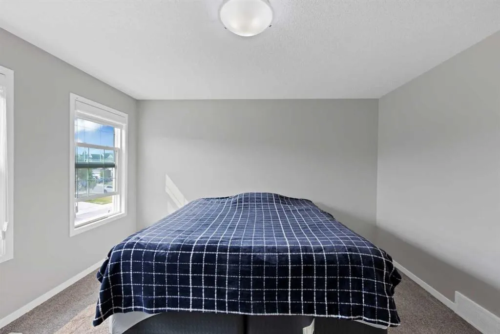 256 Auburn Glen Close SE