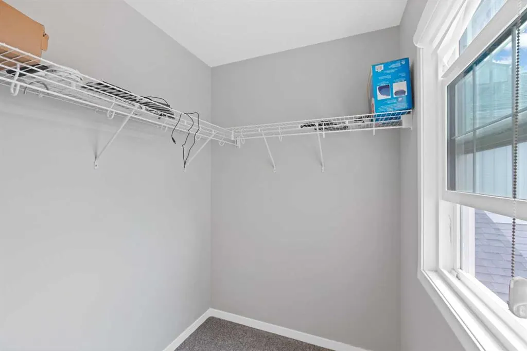 256 Auburn Glen Close SE