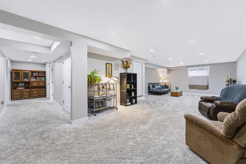 75 Manyhorses Drive