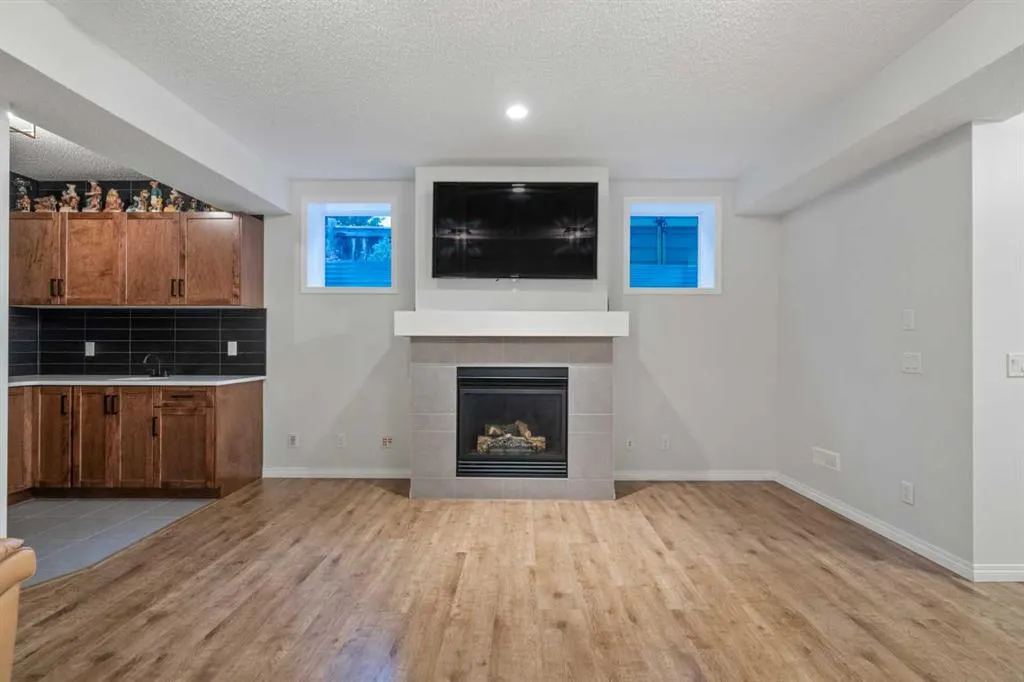 257 Auburn Meadows Way SE