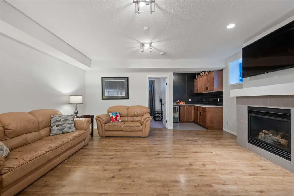 257 Auburn Meadows Way SE