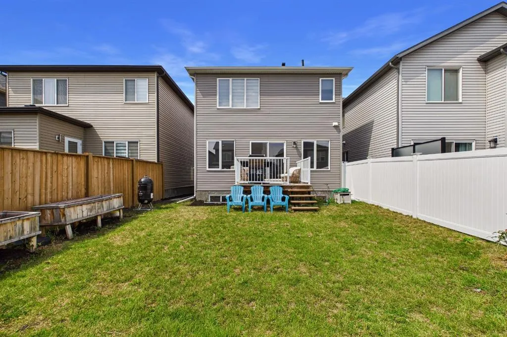 66 Legacy Glen Crescent SE