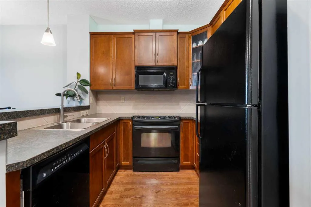 25 Prestwick Drive SE #310