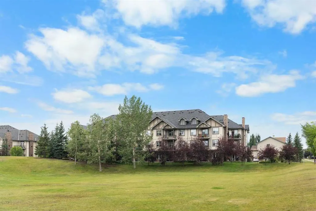25 Prestwick Drive SE #310