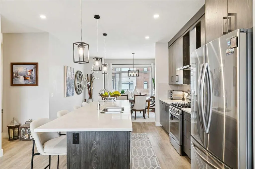 17 Royal Elm Green NW