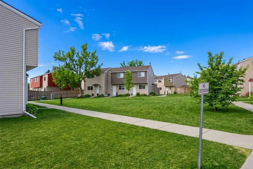 5425 PENSACOLA Crescent SE #49
