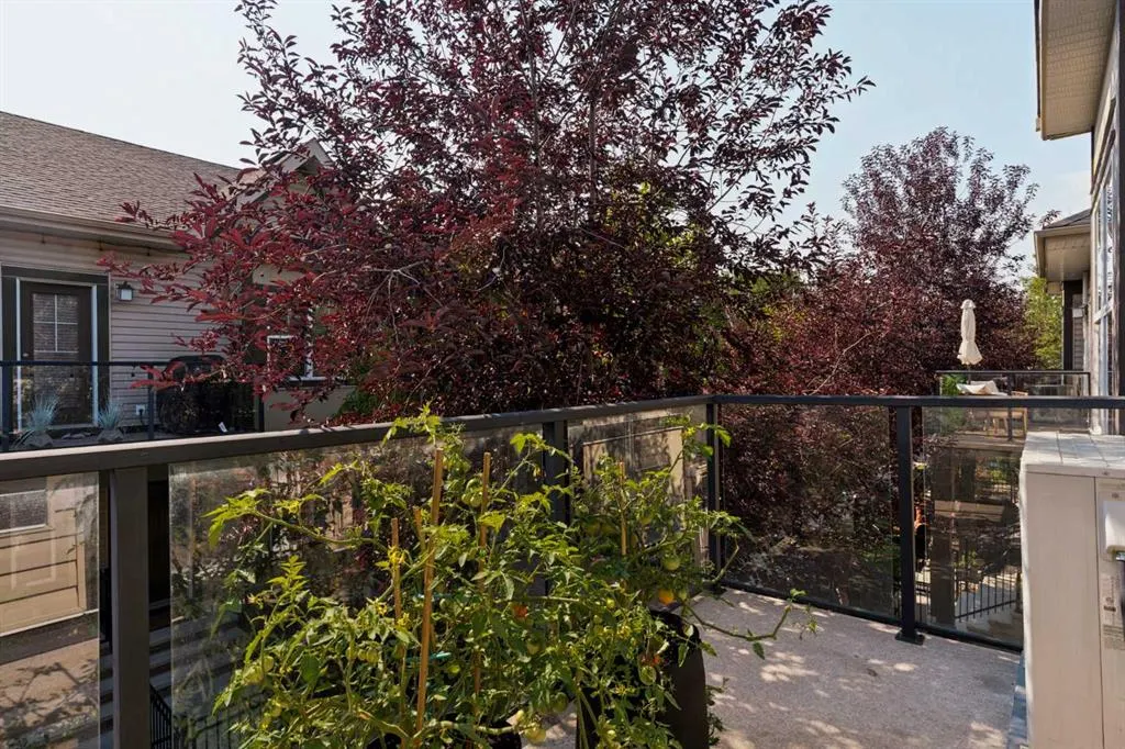 945 Mckenzie Towne Manor SE