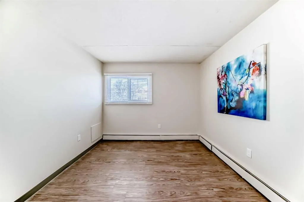 319 2 Avenue #402