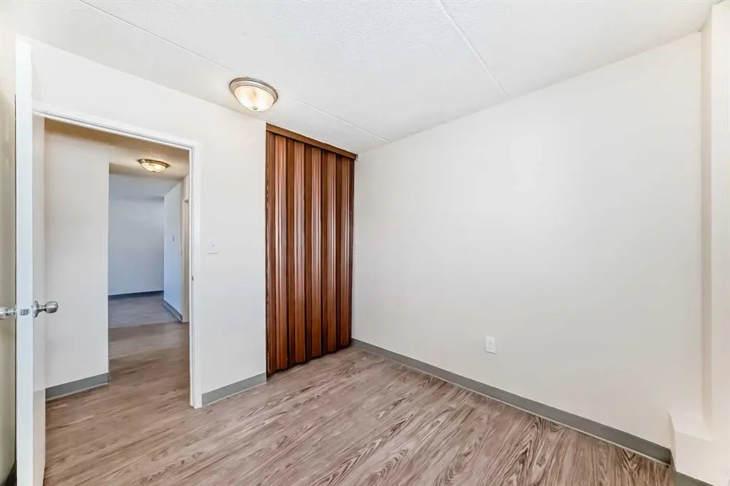 319 2 Avenue #402